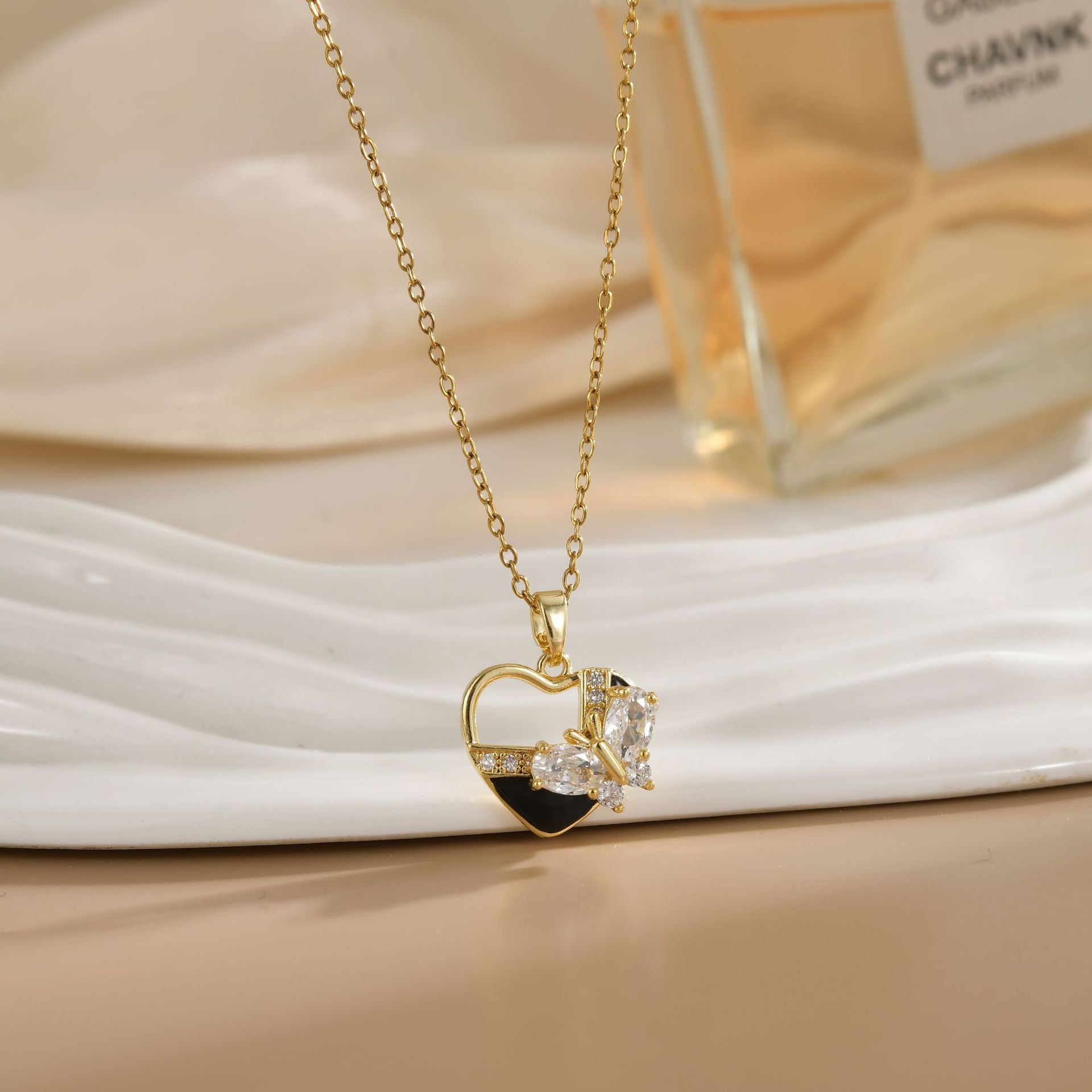 Rotating Zircon Flower Titanium Steel Necklace