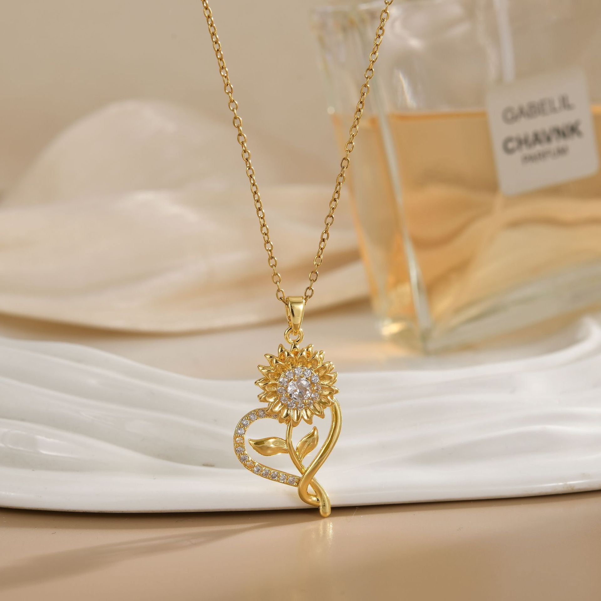 Rotating Zircon Flower Titanium Steel Necklace
