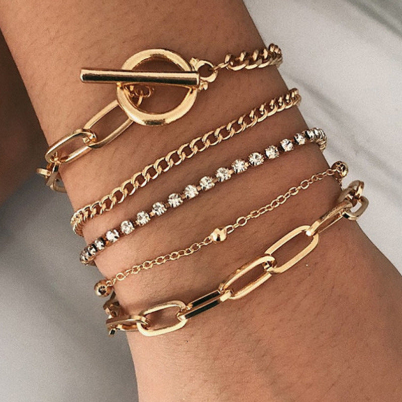 Diamond-studded round bead bracelet