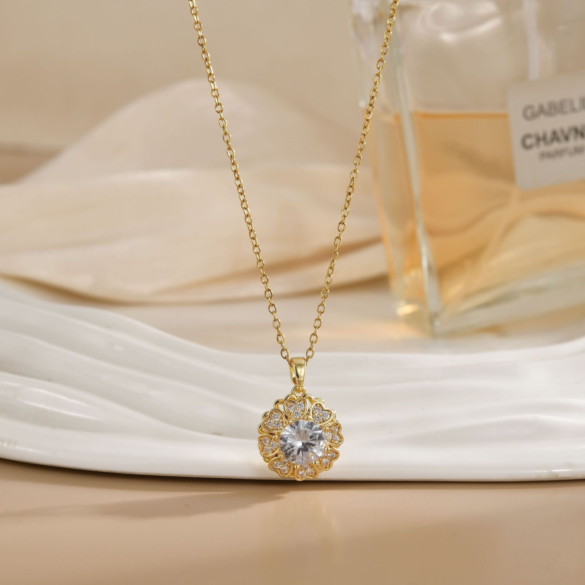 Rotating Zircon Flower Titanium Steel Necklace