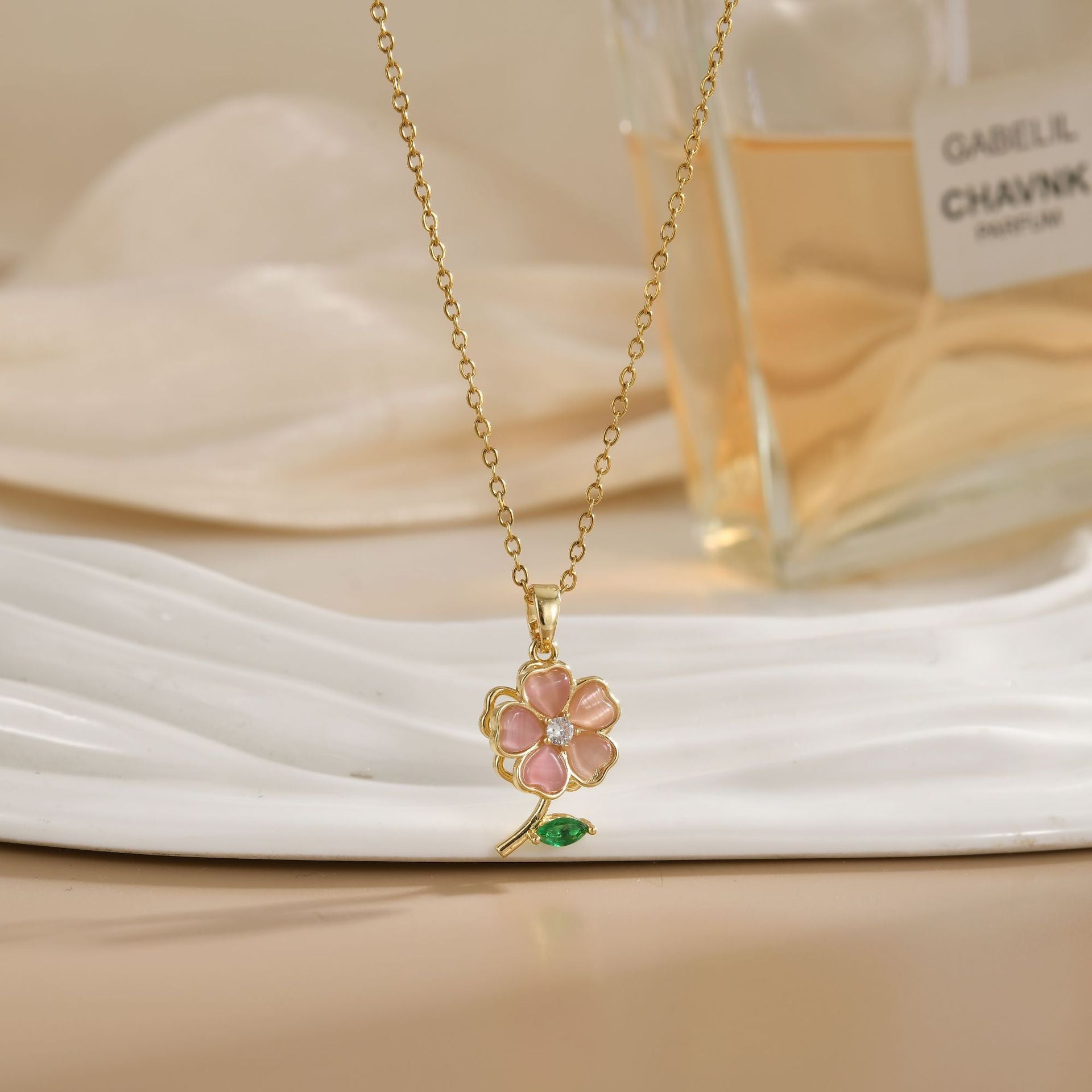 Rotating Zircon Flower Titanium Steel Necklace
