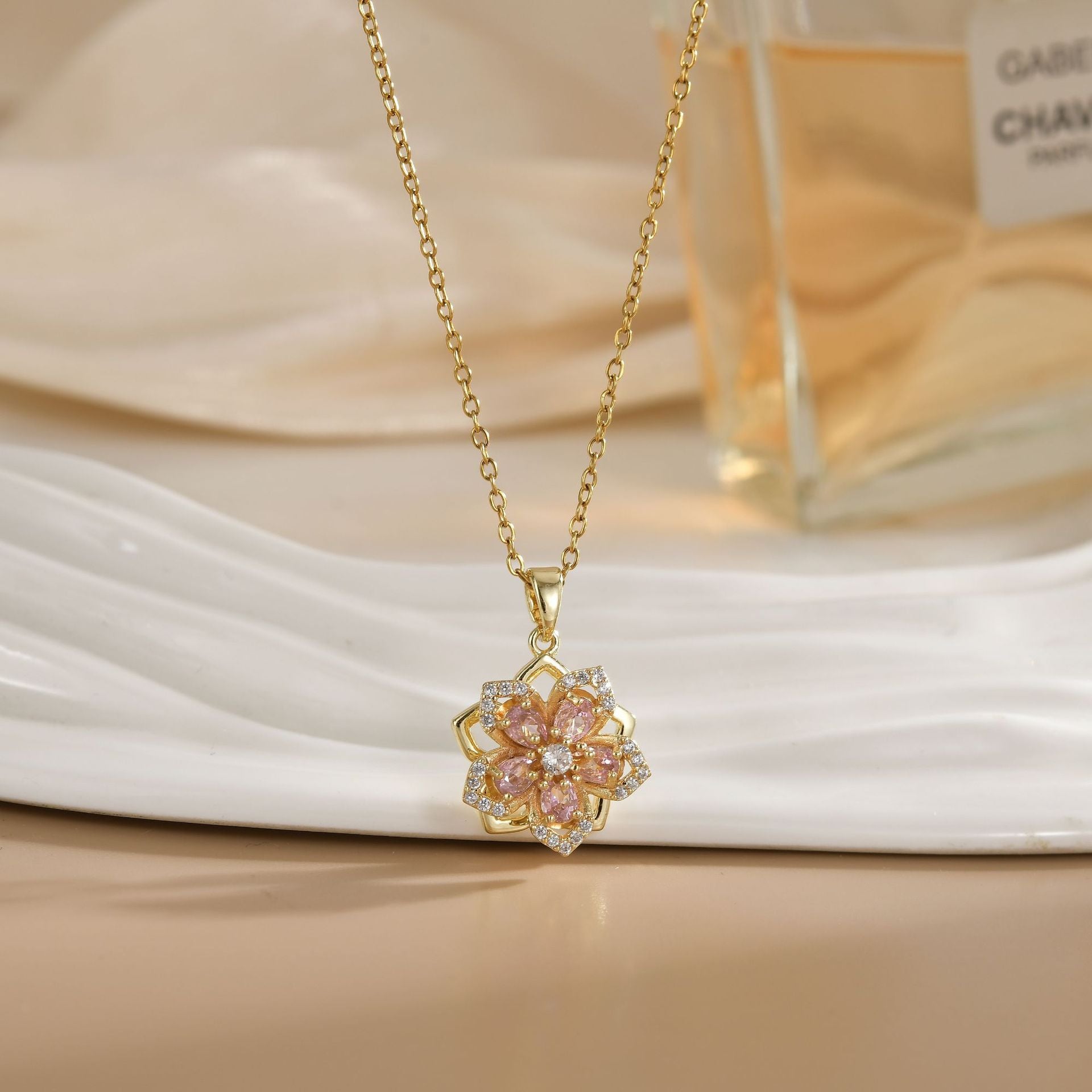 Rotating Zircon Flower Titanium Steel Necklace