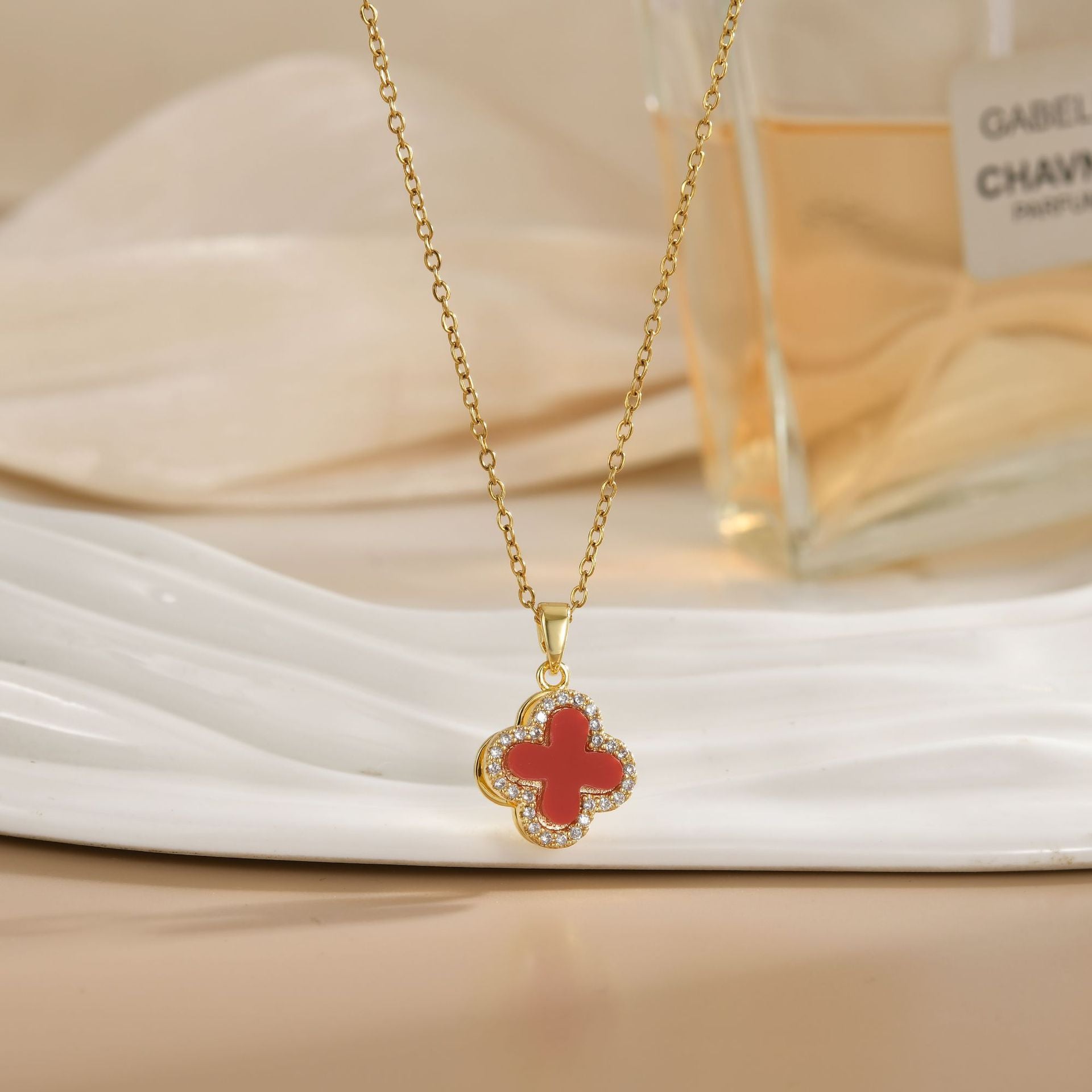 Rotating Zircon Flower Titanium Steel Necklace