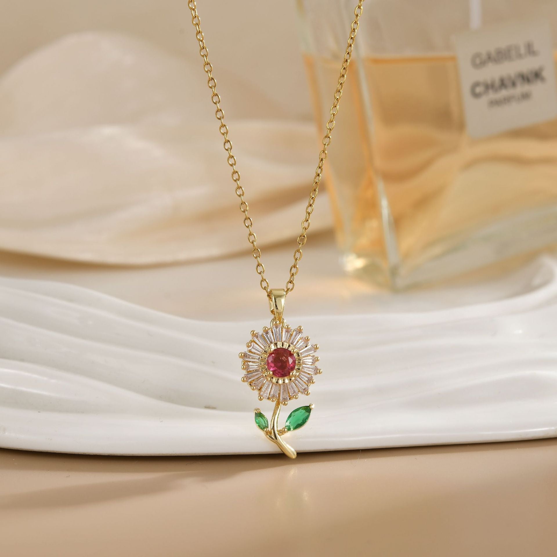 Rotating Zircon Flower Titanium Steel Necklace