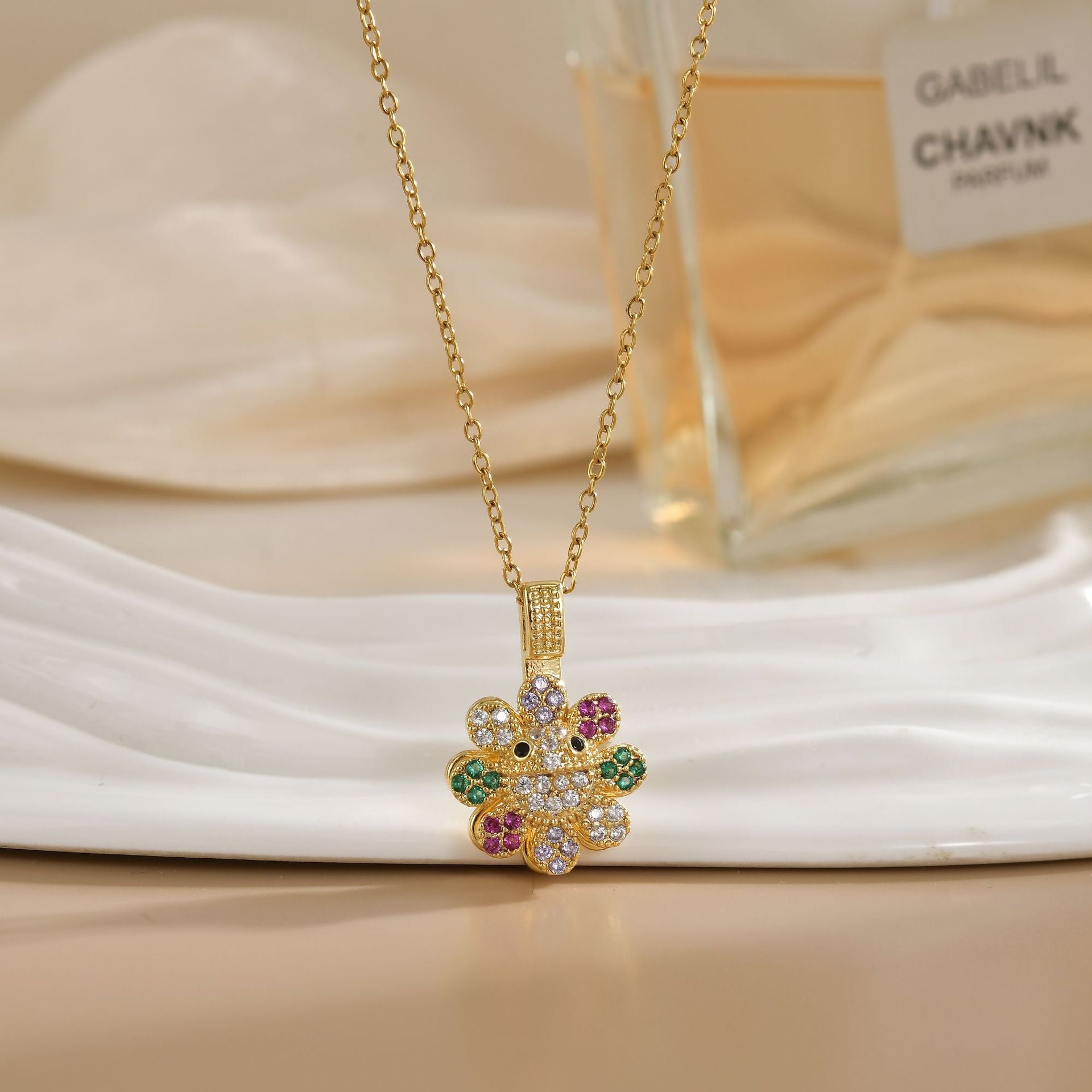 Rotating Zircon Flower Titanium Steel Necklace