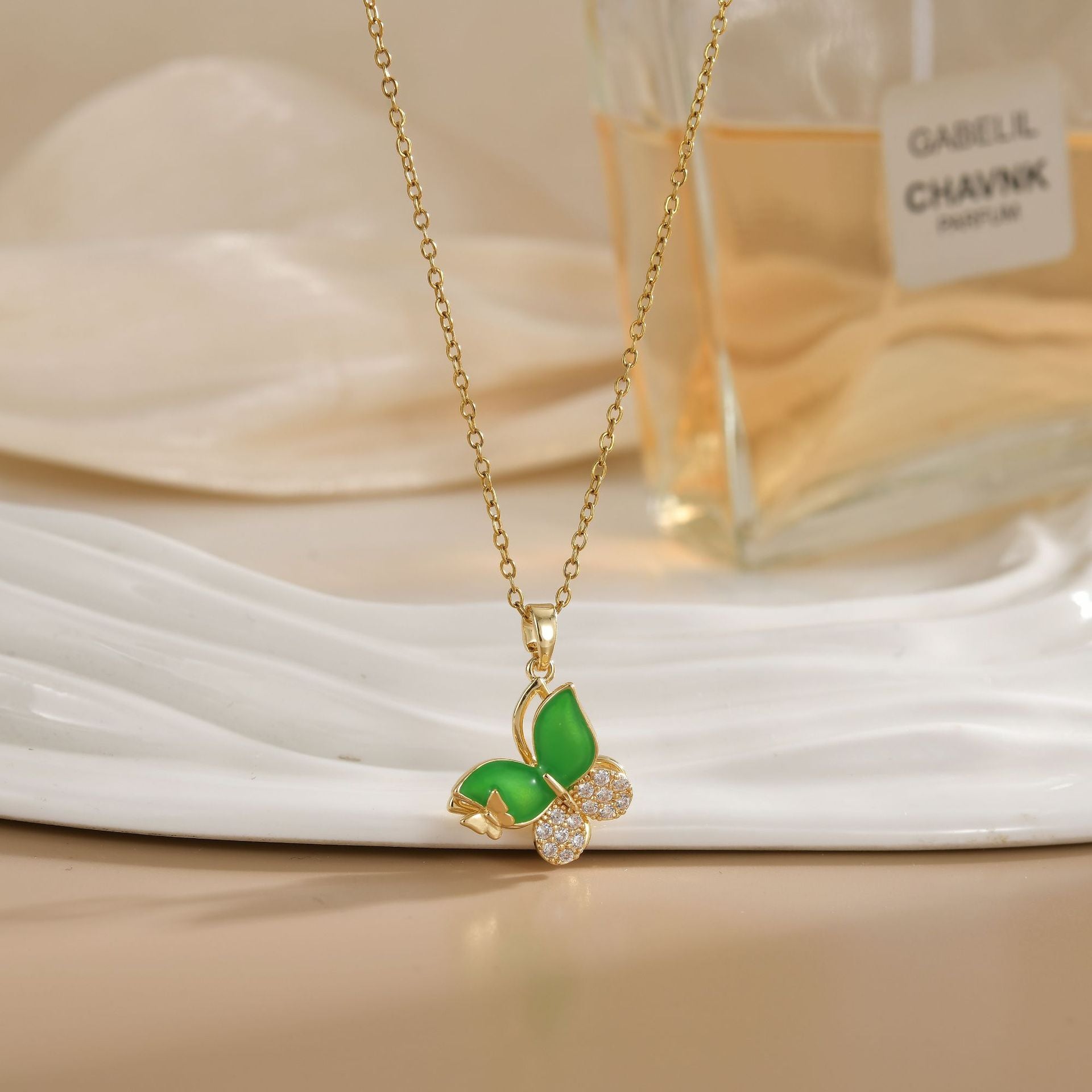 Rotating Zircon Flower Titanium Steel Necklace