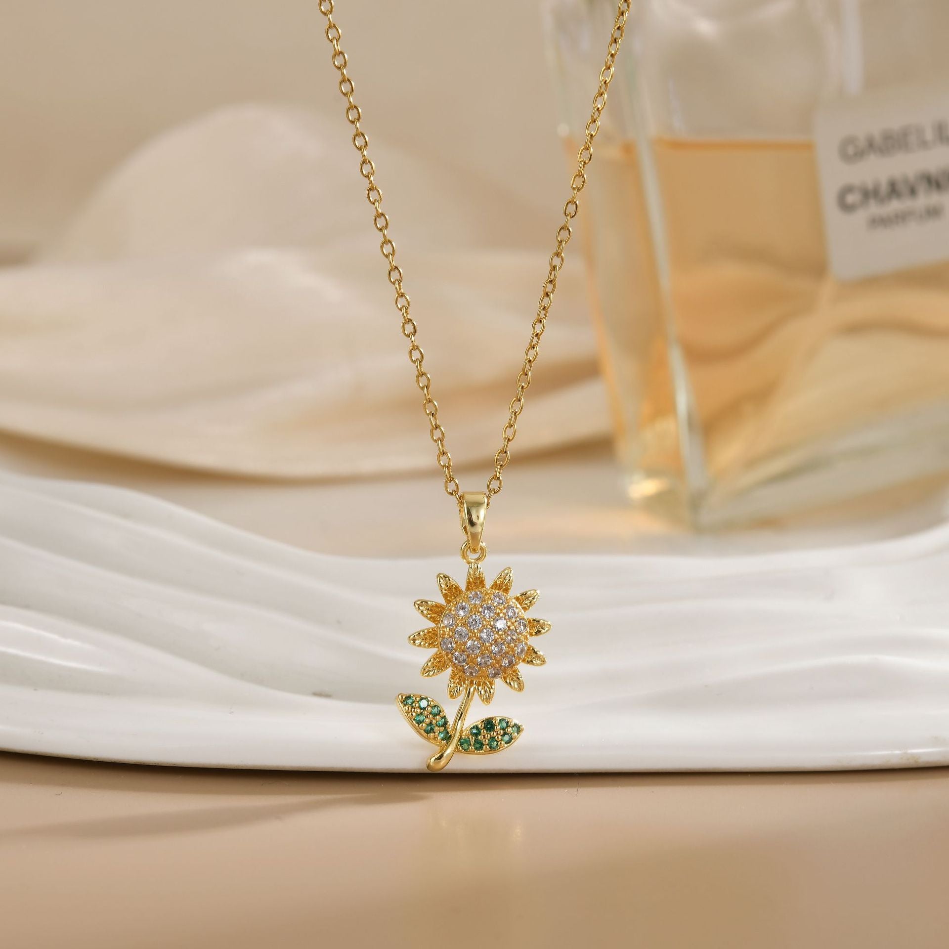 Rotating Zircon Flower Titanium Steel Necklace