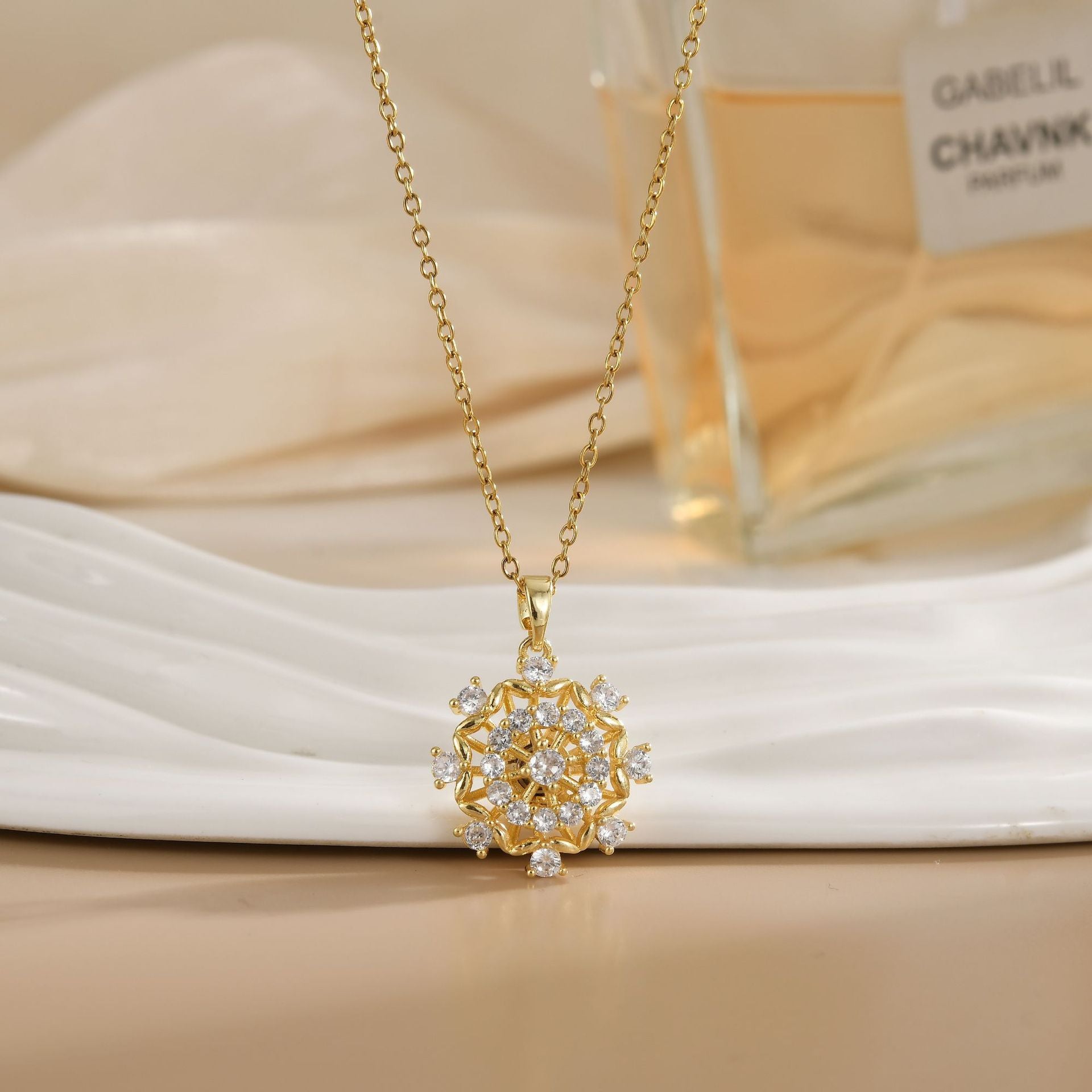 Rotating Zircon Flower Titanium Steel Necklace