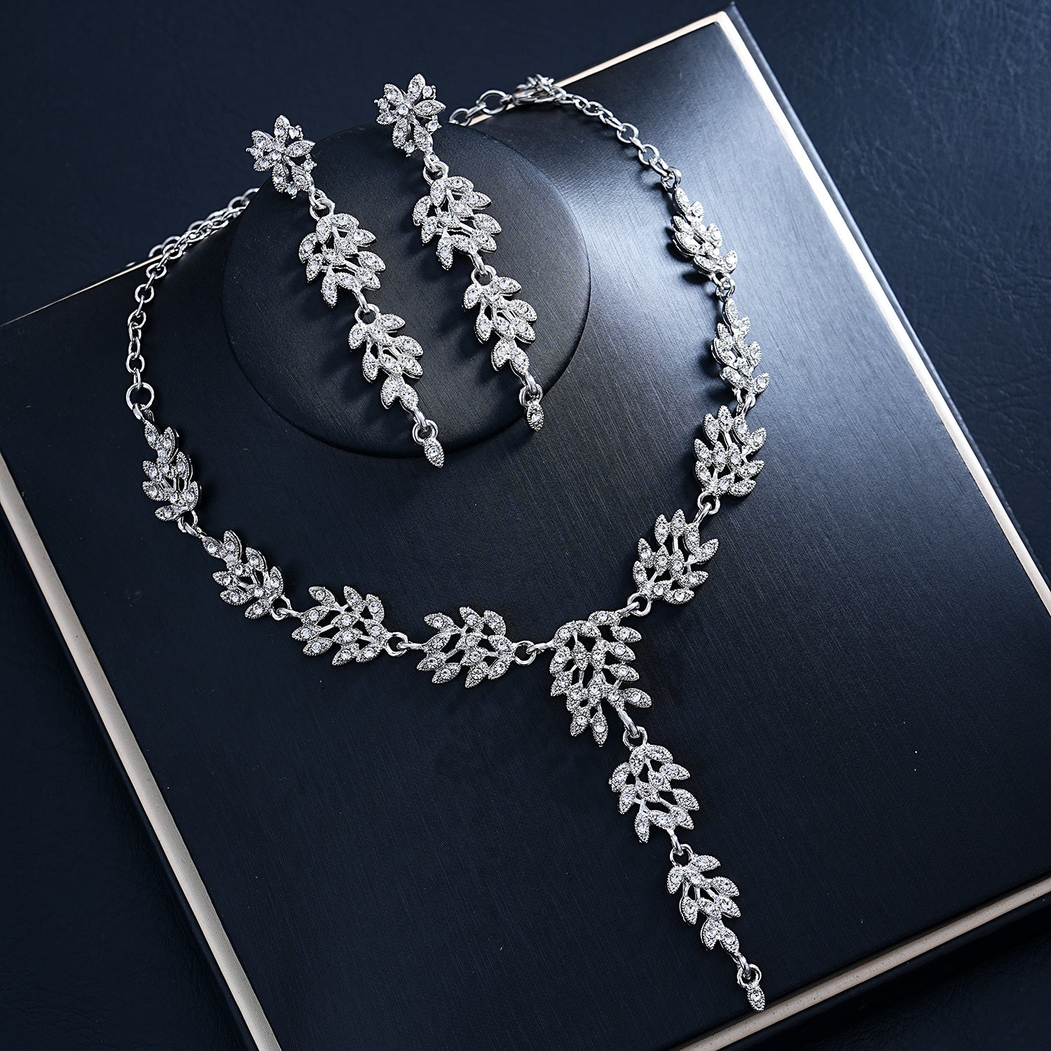 Wheat Ear Tassel Necklace and Earrings Set