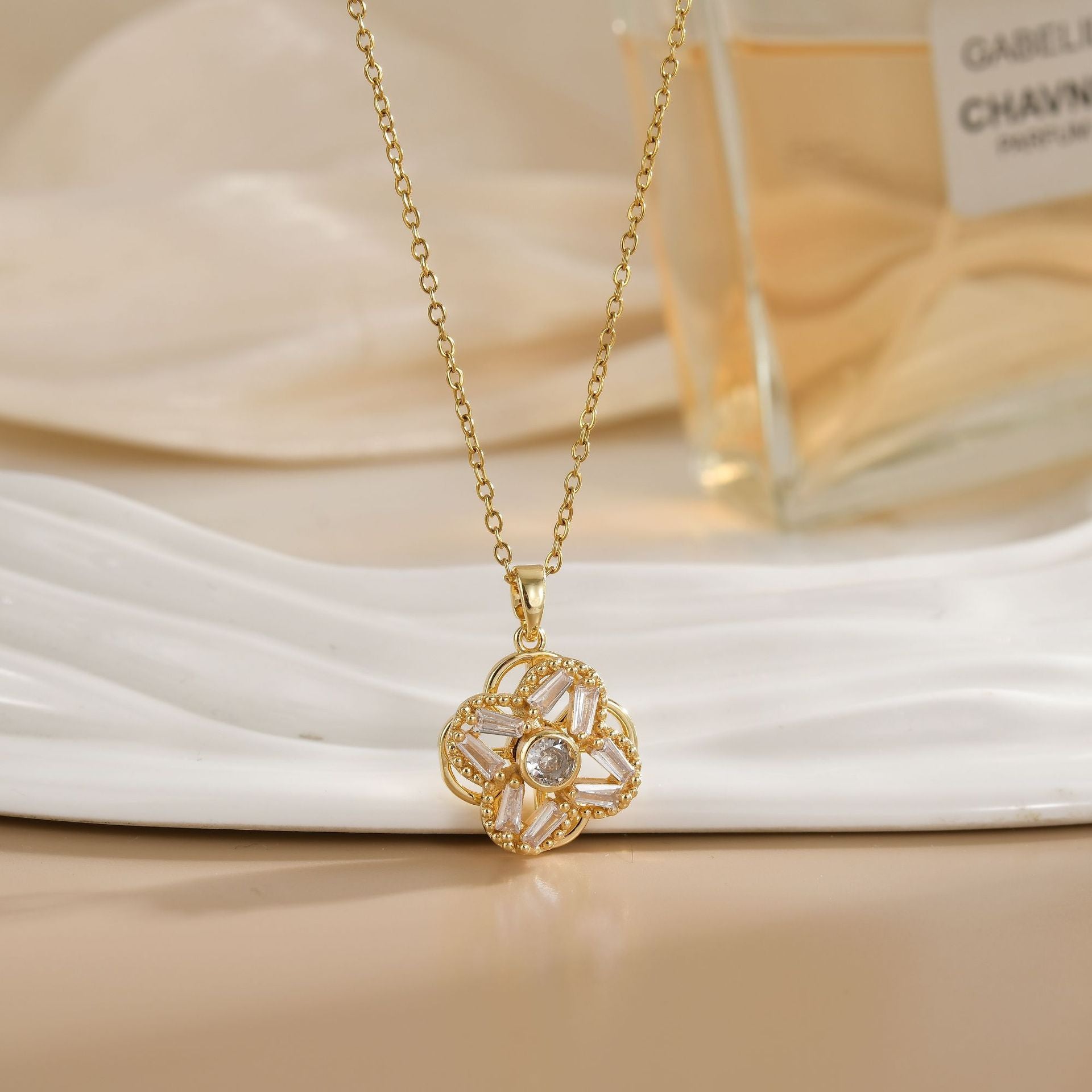 Rotating Zircon Flower Titanium Steel Necklace