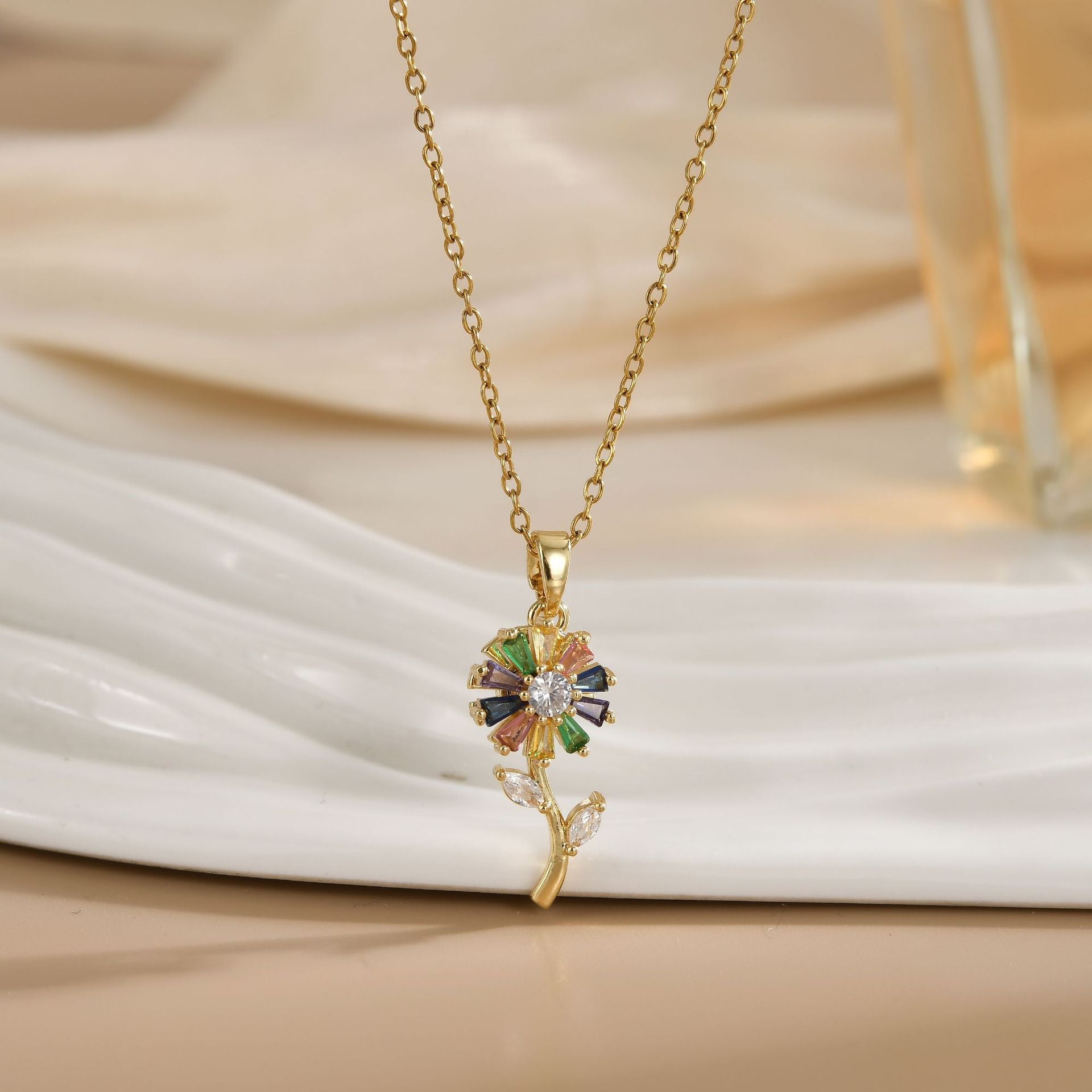 Rotating Zircon Flower Titanium Steel Necklace